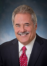 599056768 Dennis Clarken CIC, CRM